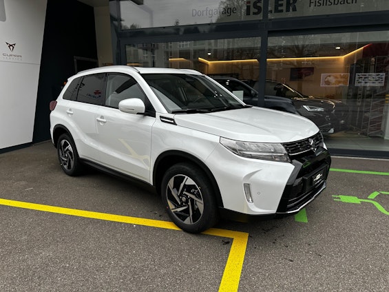 First vehicle image