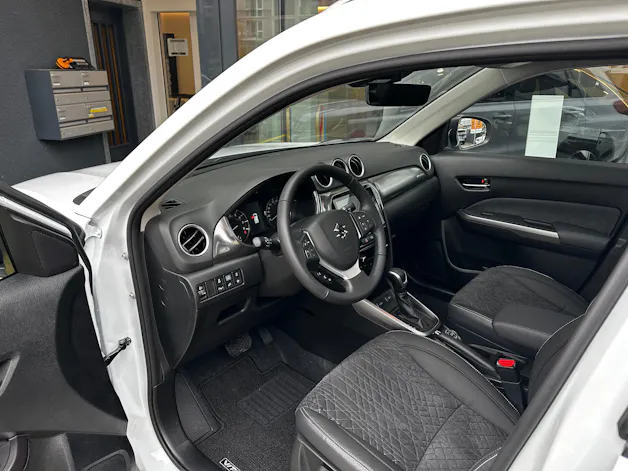 Suzuki Vitara 1.5 Compact Top Hybrid 4x4