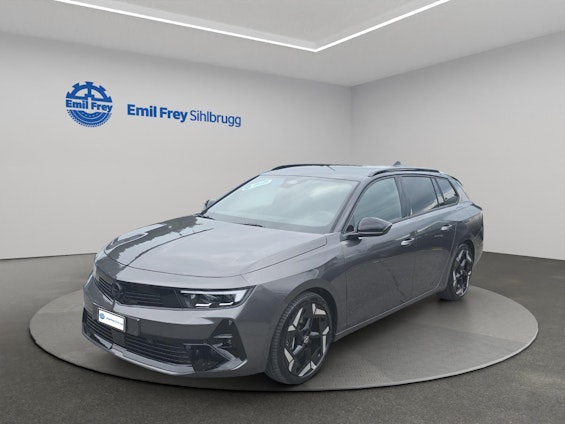 First vehicle image First vehicle image