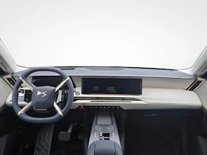 Fahrzeugbild DS AUTOMOBILES No8 E-Tense Pallas