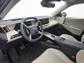 Fahrzeugbild DS AUTOMOBILES No8 E-Tense Pallas