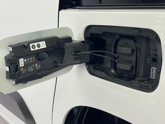 Vehicle image 13 Vehicle image 13