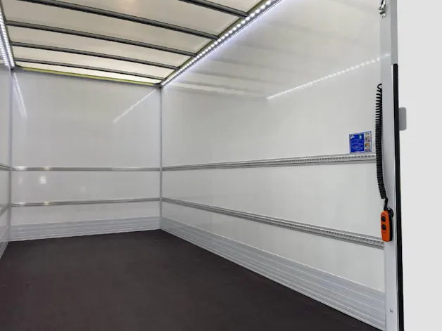 Iveco Daily 35 S 16 A8 S-Kab. 3750 FABA Koffer Hebebühne
