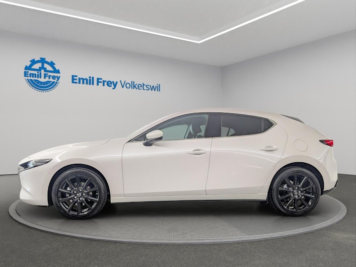 Vehicle image MAZDA 3