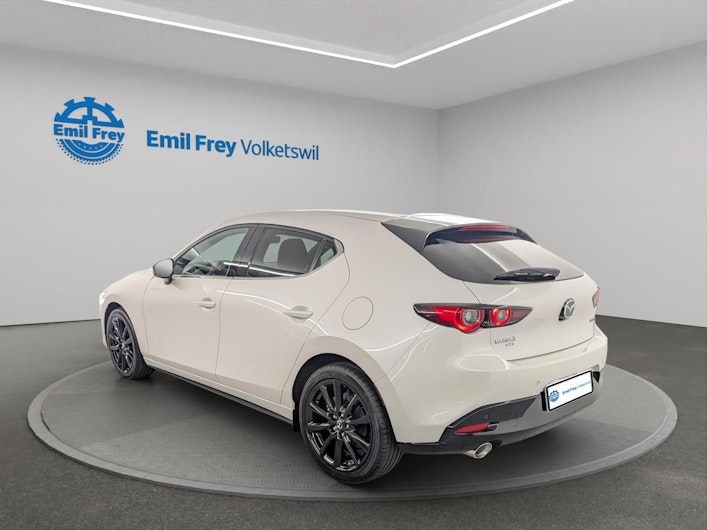 Vehicle image MAZDA 3