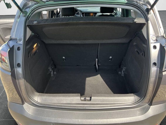 Vehicle image 9 Vehicle image 9