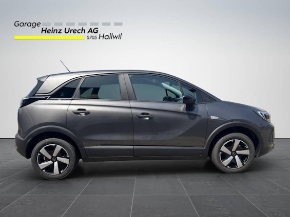 Vehicle image 4 Vehicle image 4