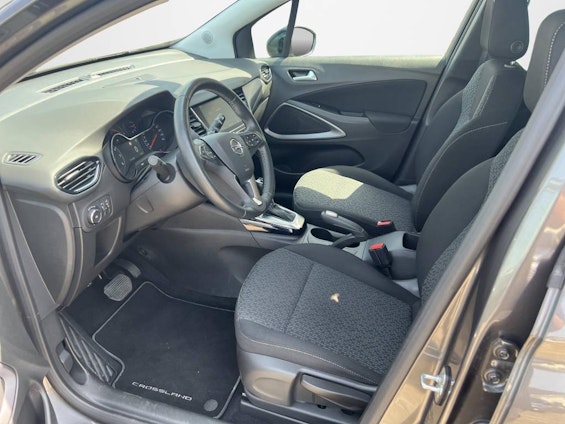 Vehicle image 6 Vehicle image 6