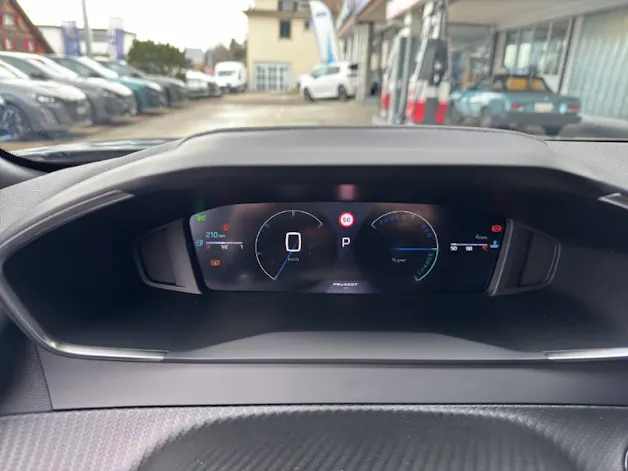 Peugeot 2008 1.2 Hybrid Allure