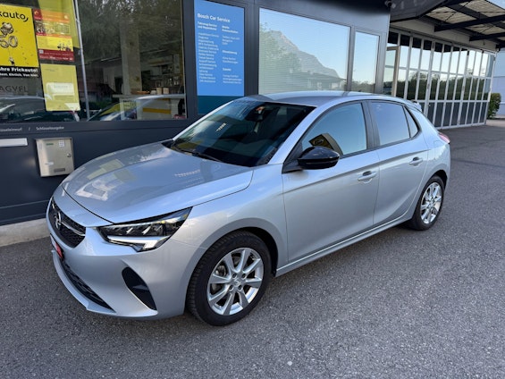 First vehicle image