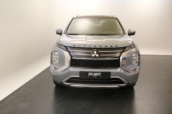MITSUBISHI Outlander 2.4 PHEV Instyle 4x4 1