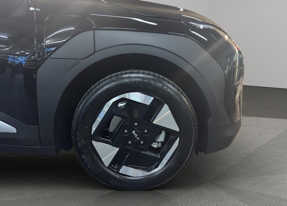 Vehicle image 6 Vehicle image 6