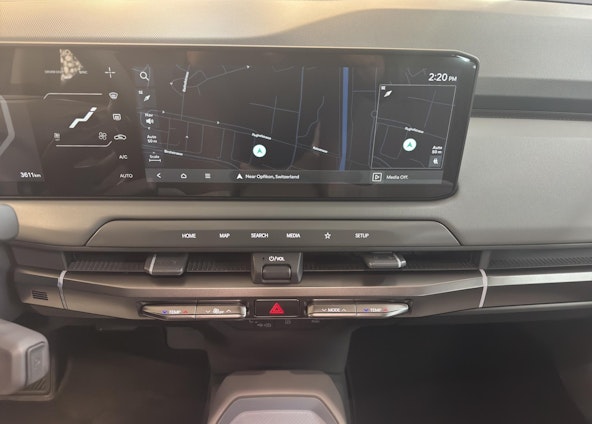 Vehicle image 12 Vehicle image 12