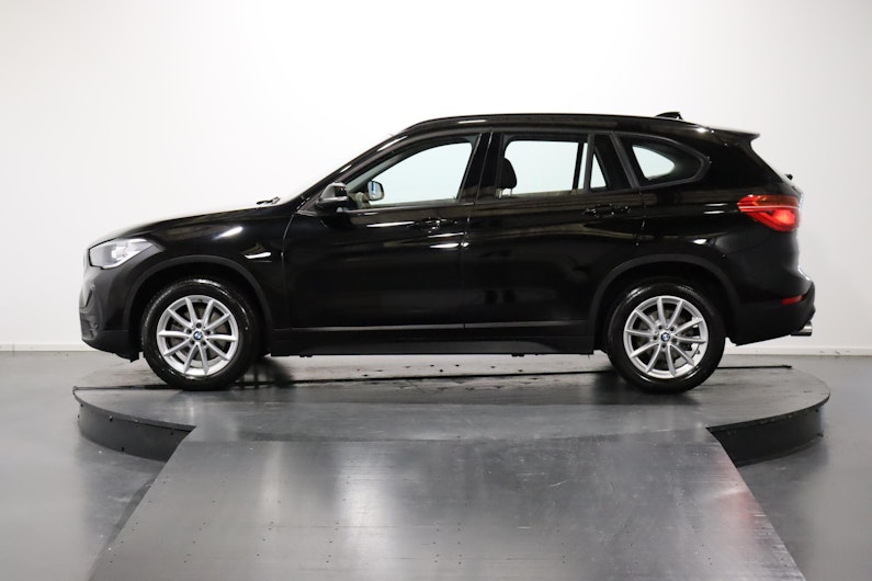 Vehicle image BMW X1