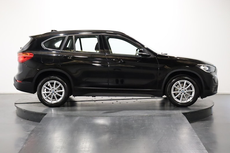 Vehicle image BMW X1