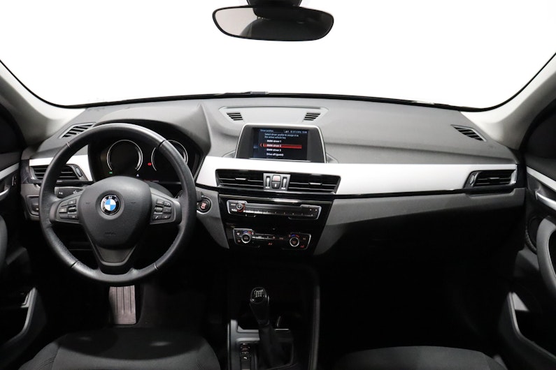 Vehicle image BMW X1