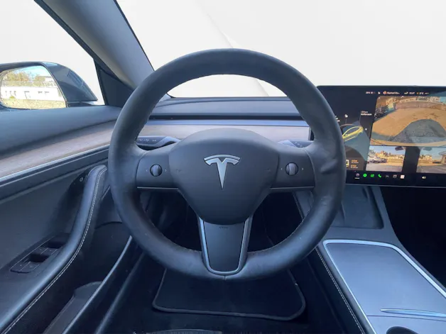 Tesla Model 3 Long Range D