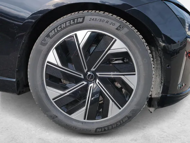 Volvo ES90 Ultra