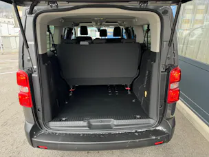 Opel Vivaro Kombi XL 2.0CDTi - 9 Plätzer - Automat