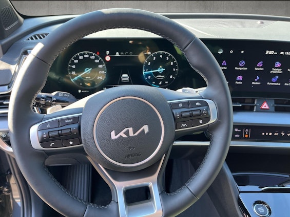 Vehicle image 27 Vehicle image 27