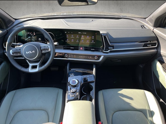 Vehicle image 28 Vehicle image 28