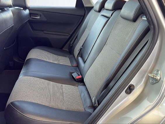 Vehicle image 7 Vehicle image 7