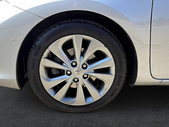 Vehicle image 12 Vehicle image 12