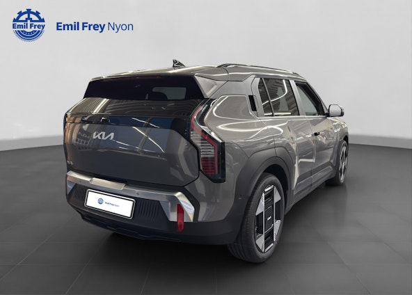 Vehicle image 5 Vehicle image 5