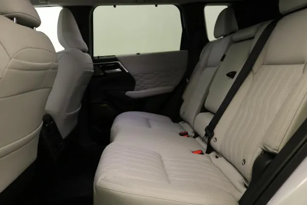 Mitsubishi Outlander 2.4 PHEV Instyle 4x4