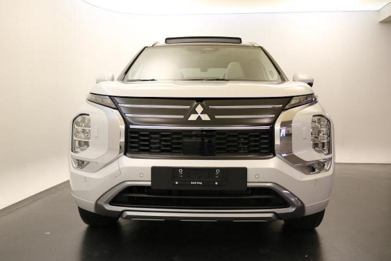 Vehicle image MITSUBISHI OUTLANDER