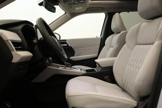 Mitsubishi Outlander 2.4 PHEV Instyle 4x4