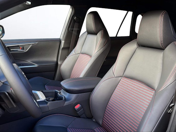 Vehicle image 9 Vehicle image 9