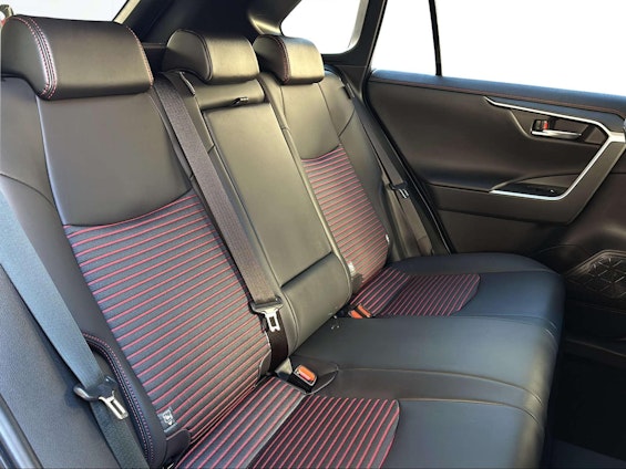 Vehicle image 14 Vehicle image 14