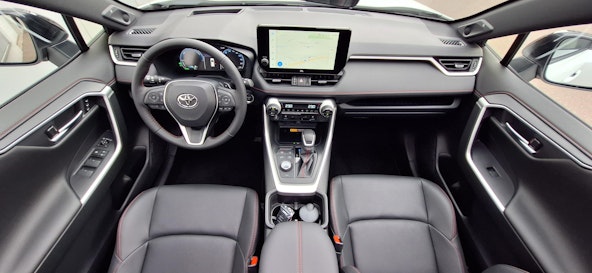 Vehicle image 10