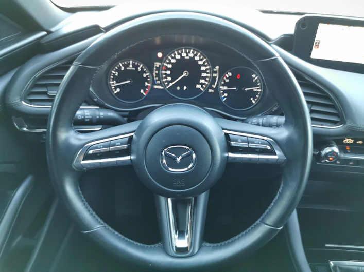 Fahrzeugbild MAZDA 3