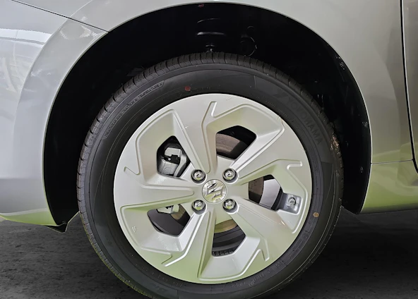 Fahrzeugbild 8 Fahrzeugbild 8