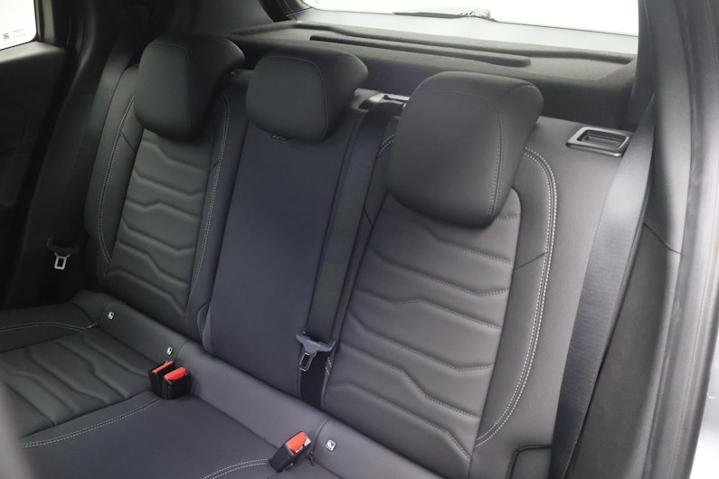 Vehicle image JEEP AVENGER