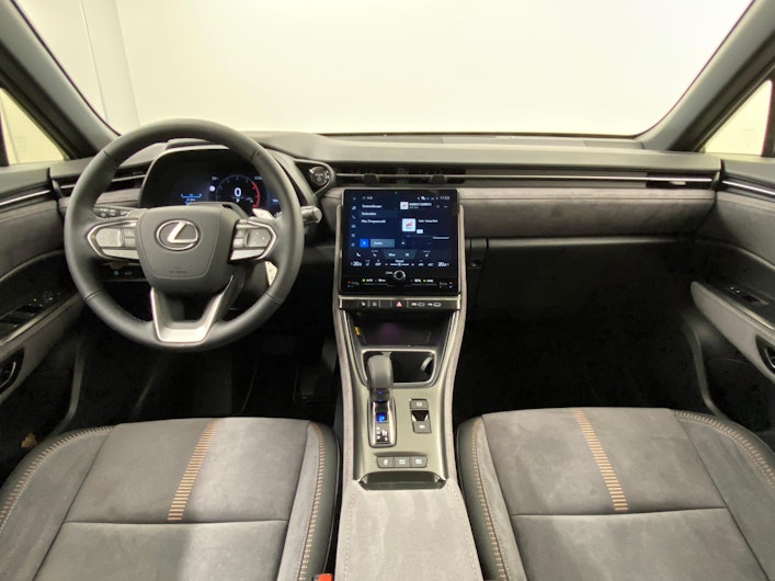 Vehicle image LEXUS LBX