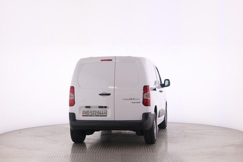 Vehicle image TOYOTA PROACE CITY