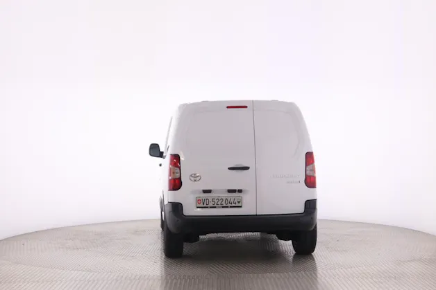 Toyota PROACE CITY Van L1 52KWh Active