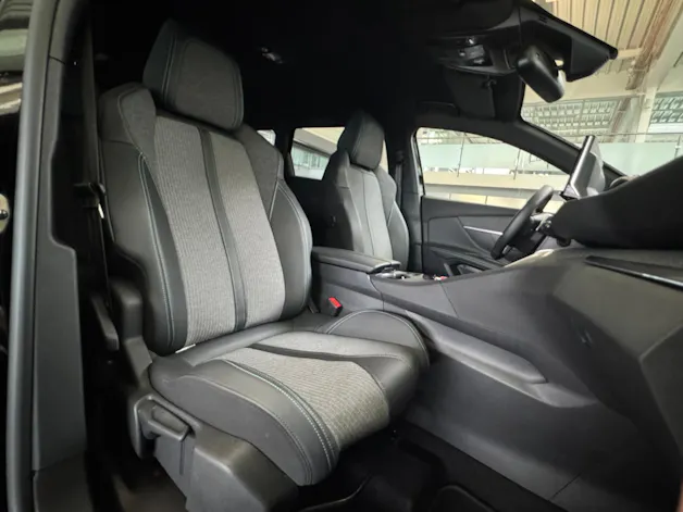 Peugeot 5008 1.2 Hybrid Allure Pack