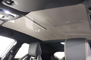 Vehicle image TOYOTA C-HR 2.0 PHEV Style Premiere