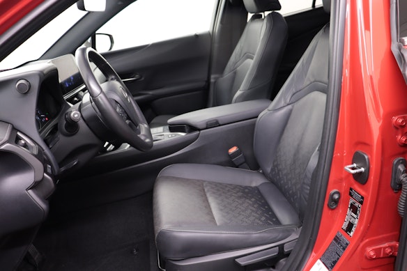 LEXUS UX 250h Comfort 2