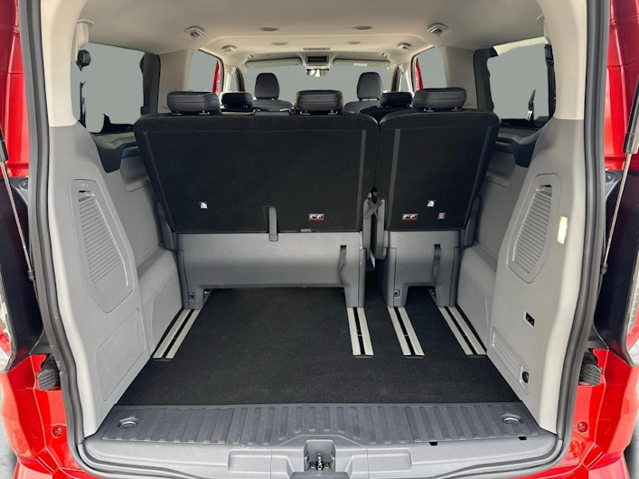 Vehicle image FORD TOURNEO