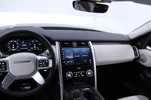 Vehicle image LAND ROVER Discovery 3.0 D I6 350 Dynamic HSE