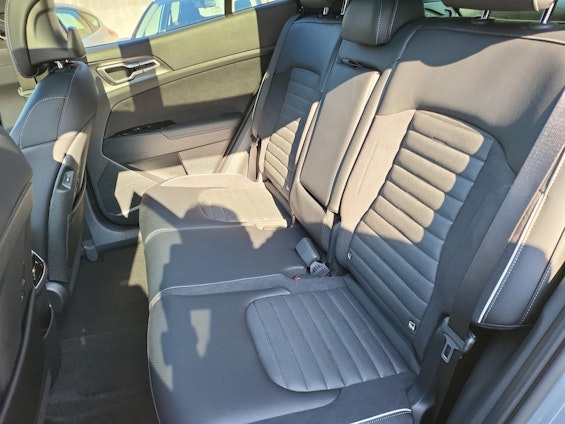 Vehicle image 9 Vehicle image 9