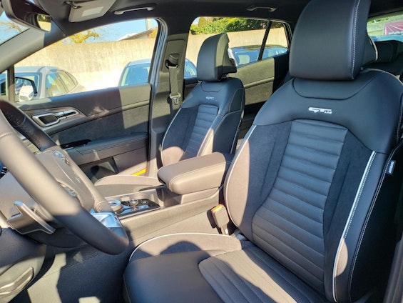 Vehicle image 8 Vehicle image 8