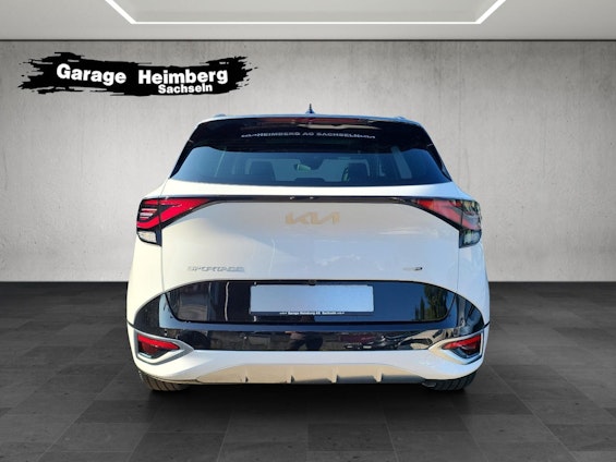 Vehicle image 3 Vehicle image 3