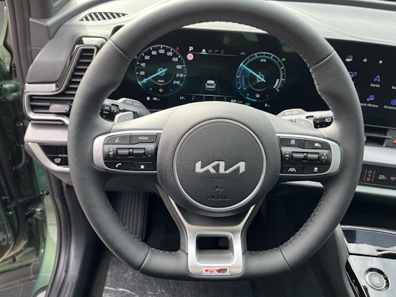 Vehicle image 29