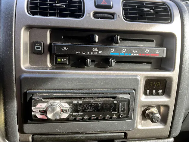 Toyota HIACE Kaw. LWB 2.5 D-4D 4T.